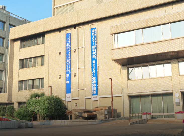 品川区役所（現地より約430ｍ）