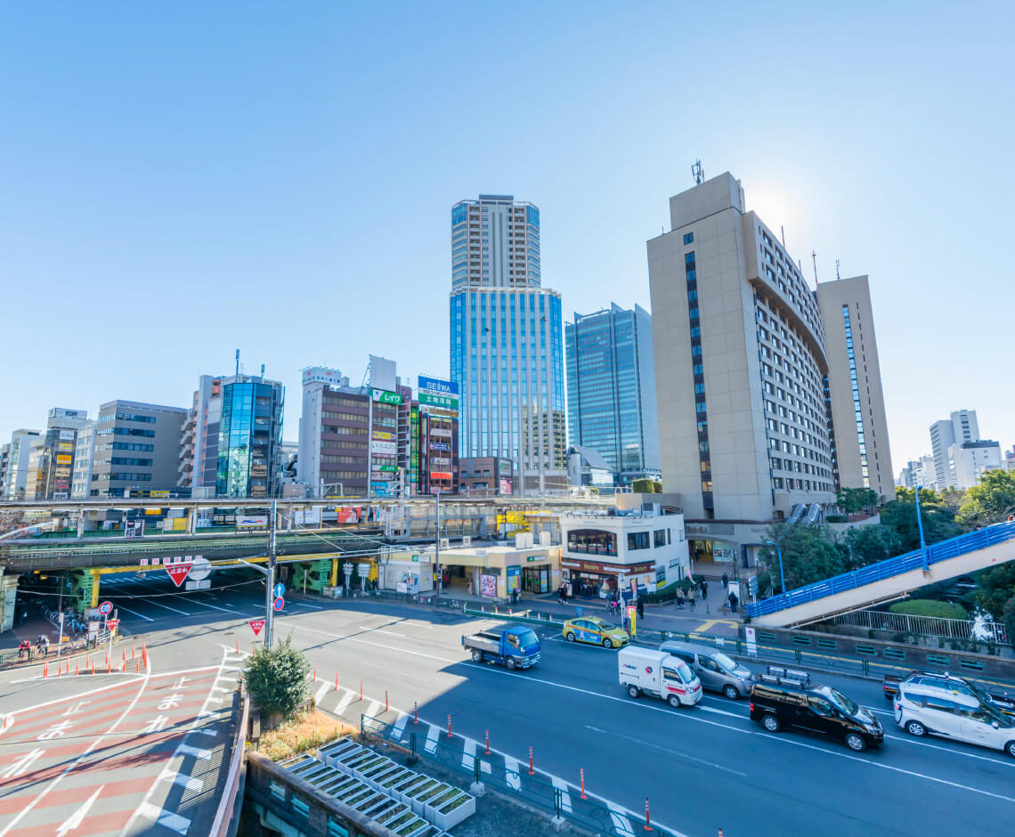 都営地下鉄大江戸線「牛込柳町」駅より